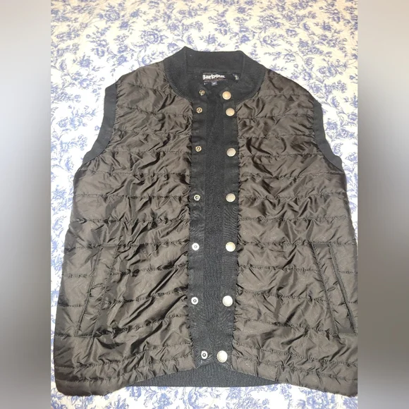 Cute Barbour puffy sweater vest - Picture 1 of 8